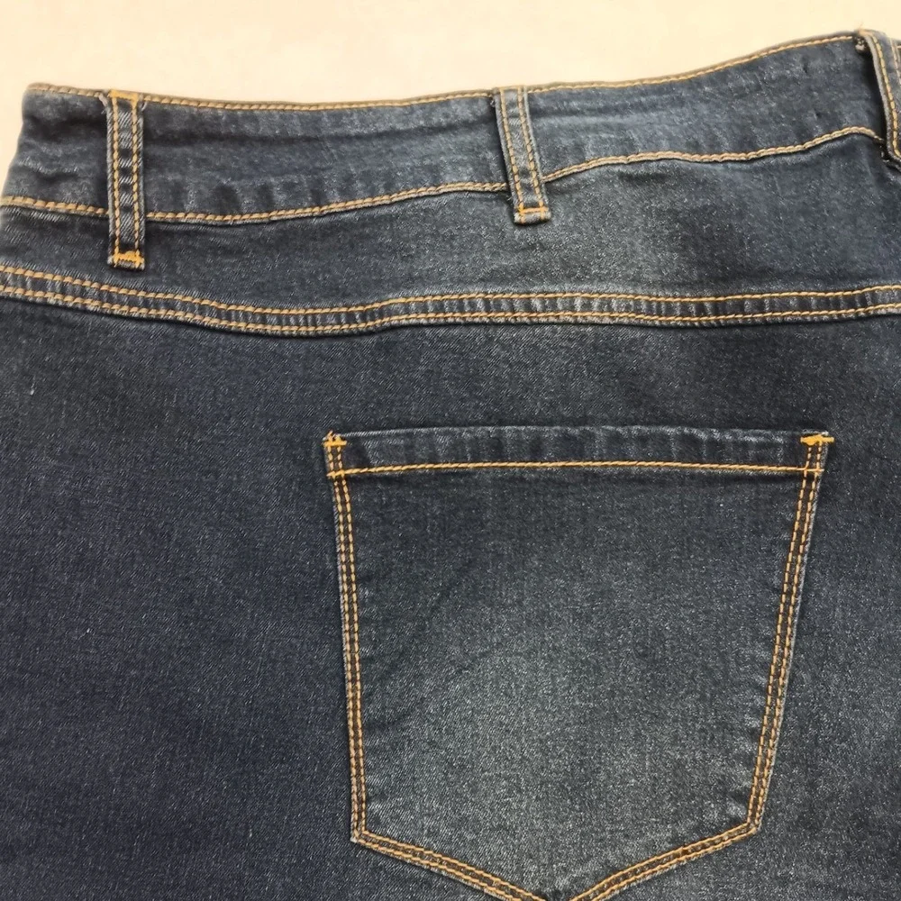 Bloomchic Womens Plus Size 28 Dark Wash Flare Leg Stretch Denim Jeans High Rise - Picture 13 of 15